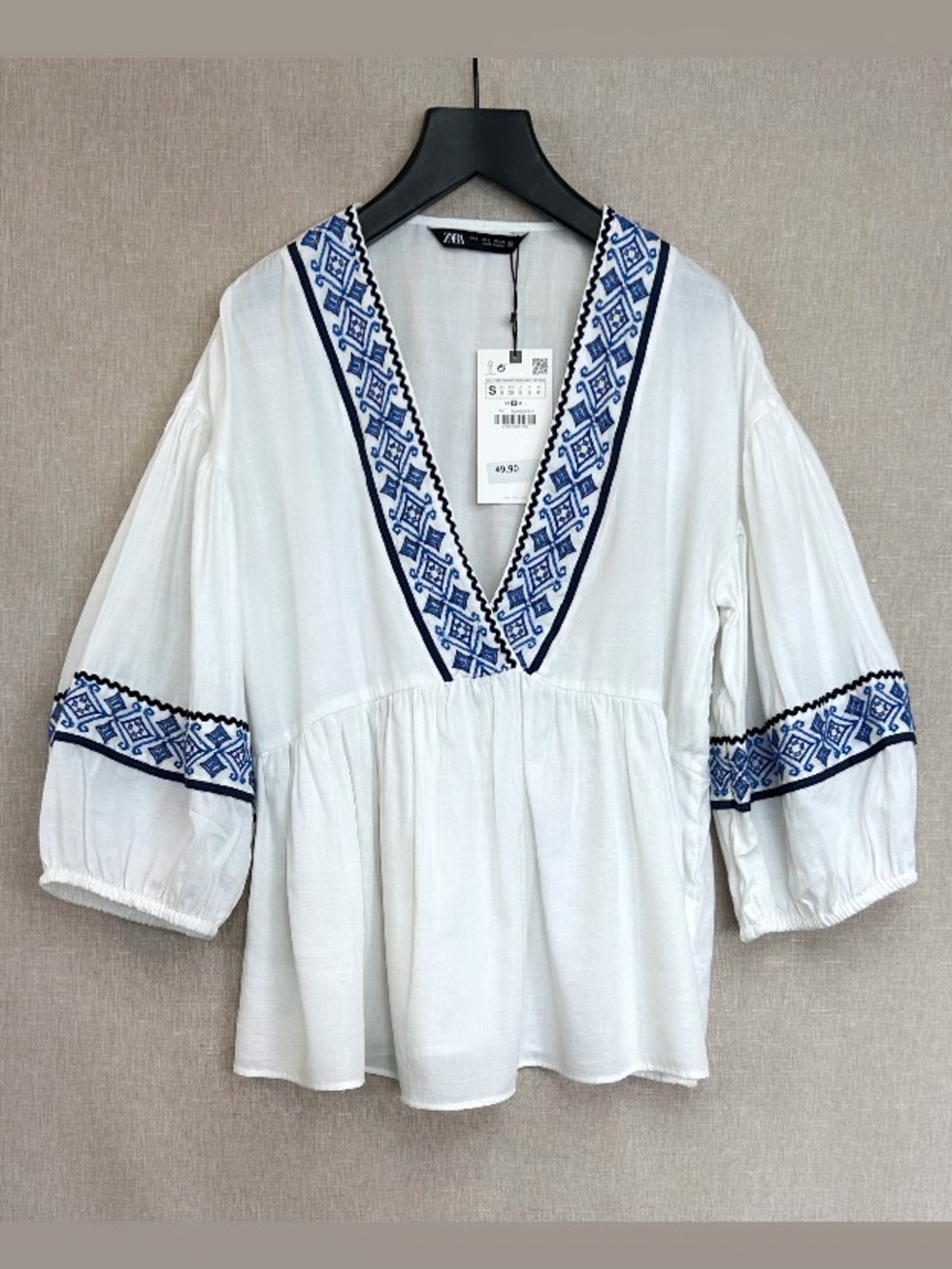 NWT Zara Embroidered V-Neck Blouse White & Blue Size S